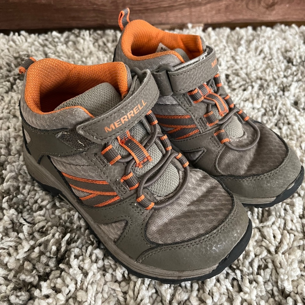 Boys sneaker